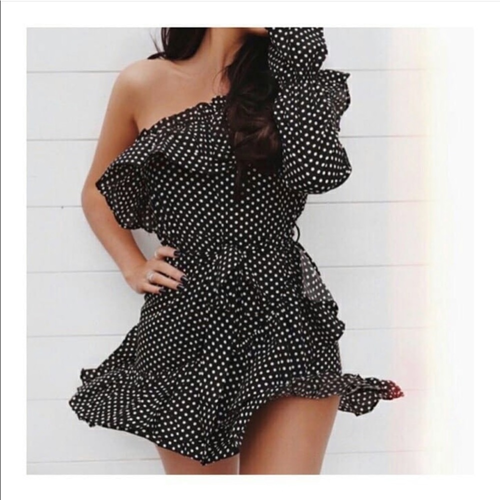Super cute polka dot dress